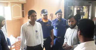 আদালত চত্বরে ভুয়া কাজী ও বাল্যবিবাহ চক্রের বিরুদ্ধে অভিযান